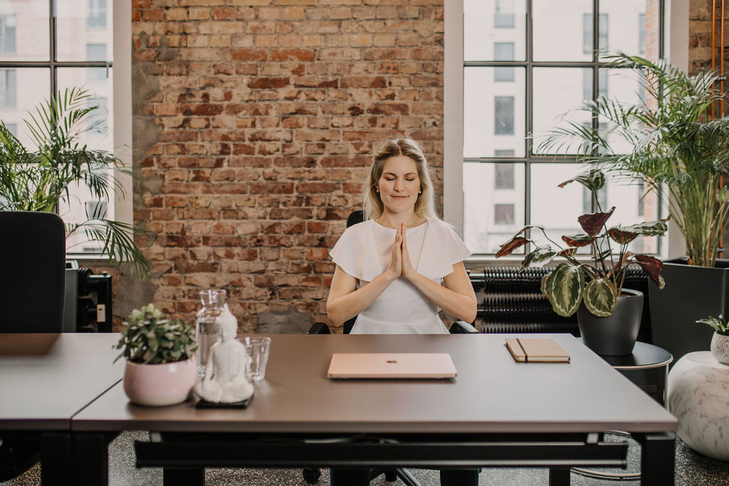 Office Yoga Teambuilding