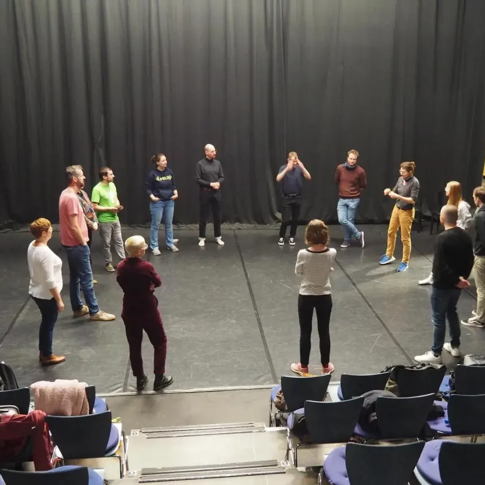 Teambuilding Maßnahme Impro Theater