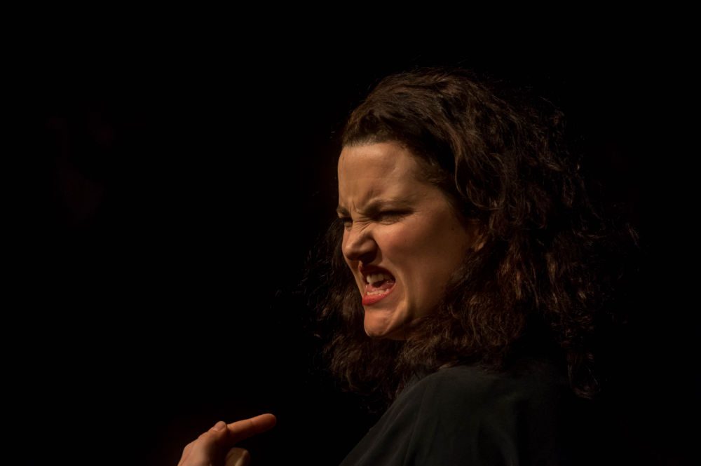 Lena Breuer - Teambuilding - Comedy Pub Quiz
